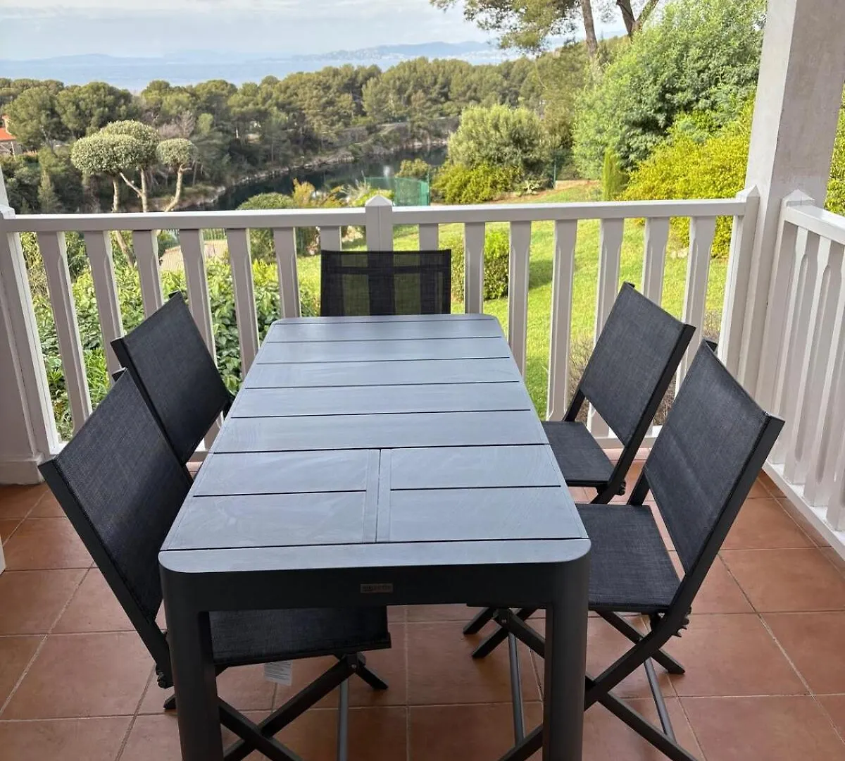 Le Dramont, Sea View, Pool, 4-5 People, Air Conditioning , Wi-Fi Saint-Raphaël 公寓